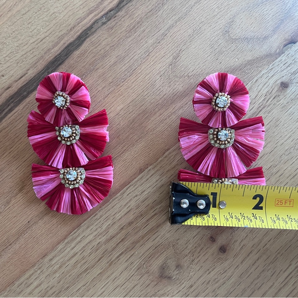 America & Beyond Pink tiered cascade raffia fan earrings - Picture 6 of 8